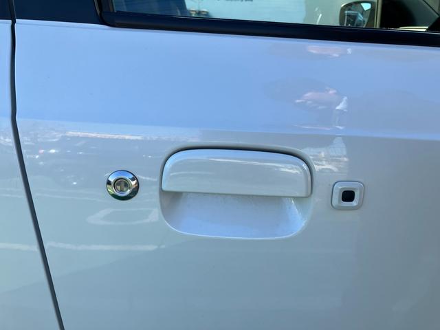 アルトターボＲＳ ターボＲＳ　５ＡＧＳ　ＨＩＤ　衝突軽減ブレーキ　ナビ　ＥＴＣ　バックカメラ　オートライト　Ｂｌｕｅｔｏｏｔｈ　プッシュスタート　シートヒーター　オートエアコン　ＥＴＣ　衝突被害軽減システム　アイドリングストップ　横滑り防止機能　衝突安全ボディ　盗難防止システム（47枚目）