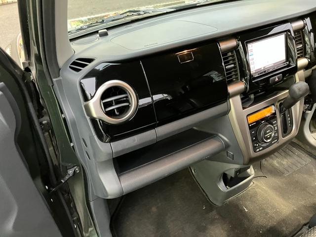 ハスラー Ｊ　ＳＴＹＬＥ　ＩＩ　２型　ＣＶＴ　ＨＩＤ　衝突軽減　ナビ　オートライト　Ｂｌｕｅｔｏｏｔｈ　プッシュスタート　シートヒーター　オートエアコン　ＥＴＣ　ワンオーナー　衝突被害軽減システム　アイドリングストップ　横滑り防止機能　衝突安全ボディ　盗難防止システム（17枚目）