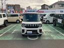スペーシア ギア　ＨＹＢＲＩＤ　ＸＺターボ　ＣＶＴ　衝突軽減　全方位ナビ　オートライト　Ｂｌｕｅｔｏｏｔｈ　スライドドア　純正ナビ　プッシュスタート　シートヒーター　オートエアコン　スズキセーフティーサポート　衝突被害軽減システム　アイドリングストップ　横滑り防止機能（6枚目）