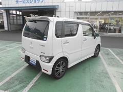 【メンテナンスのお話】スズキの中古車には「安心メンテナンスパック」のご加入をオススメ。点検整備とオイル交換がセットになったお得なプランです。全国のスズキでメンテナンスが受けられます。 5