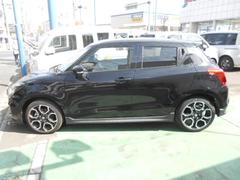 【メンテナンスのお話】スズキの中古車には「安心メンテナンスパック」のご加入をオススメ。点検整備とオイル交換がセットになったお得なプランです。全国のスズキでメンテナンスが受けられます。 7