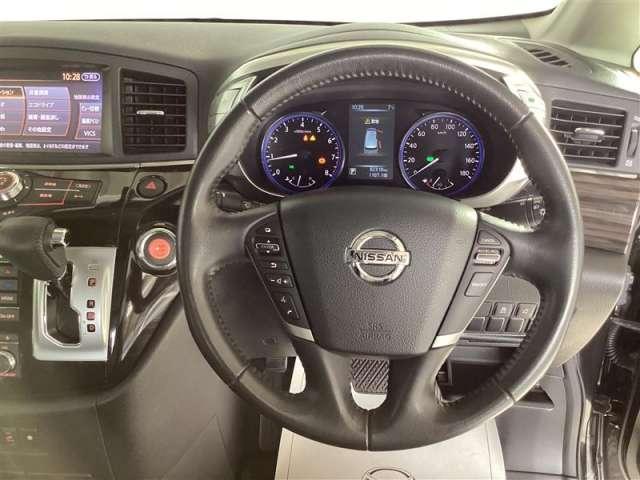 エルグランド 2.5 250ハイウェイスターS メモリーナビ・フルセグ・全カメラ(7枚目)