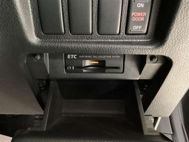 エルグランド 2.5 250ハイウェイスターS メモリーナビ・フルセグ・全カメラ(17枚目)