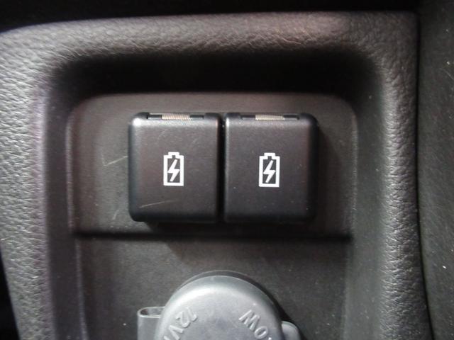 ソリオバンディット バンディット HYBRID MV カーナビ/全方位カメラ アダプティブクルーズコントロール 左側電動スライドドア プッシュスタート シートヒーター 衝突被害軽減システム アイドリングストップ 横滑り防止機能 衝突安全ボディ 盗難防止システム(16枚目)