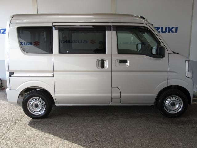 エブリイ PAリミテッド 4WD/CVT キーレス フロントパワーウインドー オートライト 衝突被害軽減システム アイドリングストップ 横滑り防止機能 衝突安全ボディ 4WD ABS エアバッグ エアコン パワーステアリング(2枚目)