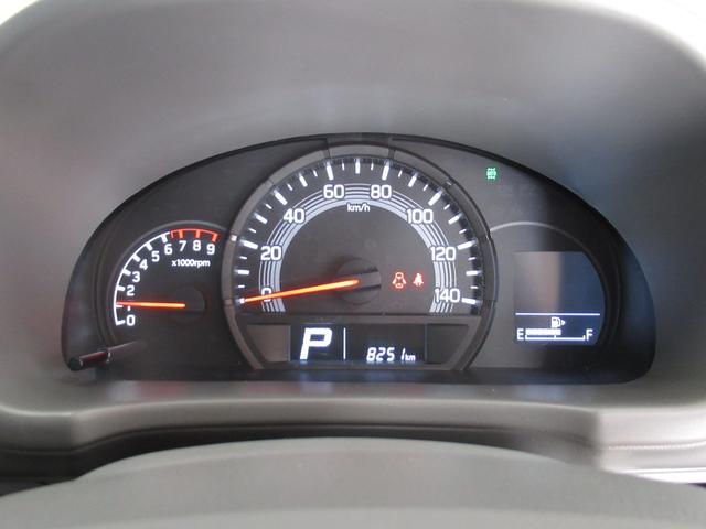 エブリイ PAリミテッド 4WD/CVT キーレス フロントパワーウインドー オートライト 衝突被害軽減システム アイドリングストップ 横滑り防止機能 衝突安全ボディ 4WD ABS エアバッグ エアコン パワーステアリング(8枚目)