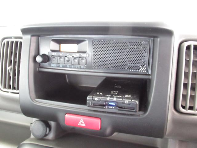 エブリイ PAリミテッド 4WD/CVT キーレス フロントパワーウインドー オートライト 衝突被害軽減システム アイドリングストップ 横滑り防止機能 衝突安全ボディ 4WD ABS エアバッグ エアコン パワーステアリング(9枚目)