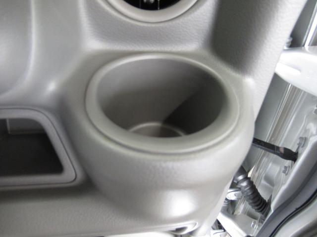 エブリイ PAリミテッド 4WD/CVT キーレス フロントパワーウインドー オートライト 衝突被害軽減システム アイドリングストップ 横滑り防止機能 衝突安全ボディ 4WD ABS エアバッグ エアコン パワーステアリング(22枚目)