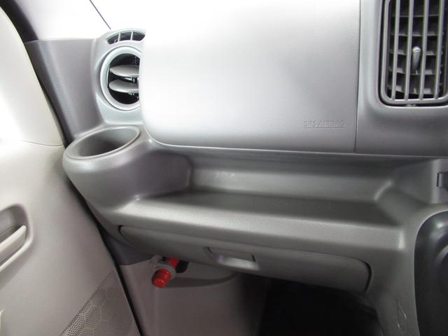 エブリイ PAリミテッド 4WD/CVT キーレス フロントパワーウインドー オートライト 衝突被害軽減システム アイドリングストップ 横滑り防止機能 衝突安全ボディ 4WD ABS エアバッグ エアコン パワーステアリング(24枚目)