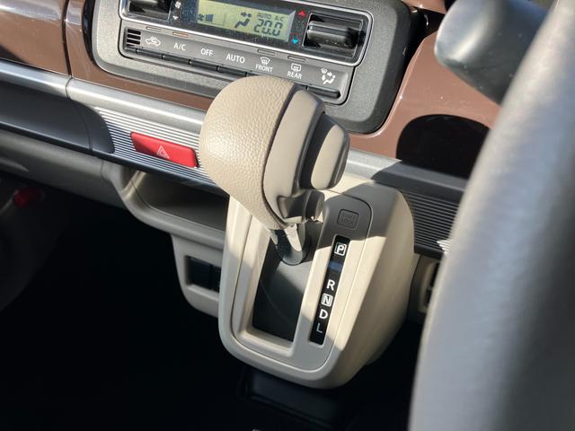 スペーシア ハイブリッドＸ　ＬＥＤヘッドランプ／衝突被害軽減ブレーキ　アルミホイール　両側電動スライドドア　キーレスエントリー　ＡＢＳ　エアバッグ　エアコン　パワーステアリング　パワーウィンドウ　プッシュスタート　シートヒーター　アイドリングストップ　横滑り防止機能（14枚目）