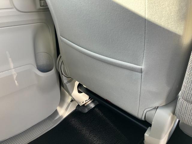 スペーシア ハイブリッドＸ　ＬＥＤヘッドランプ／衝突被害軽減ブレーキ　アルミホイール　両側電動スライドドア　キーレスエントリー　ＡＢＳ　エアバッグ　エアコン　パワーステアリング　パワーウィンドウ　プッシュスタート　シートヒーター　アイドリングストップ　横滑り防止機能（31枚目）