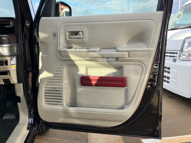 スペーシア ハイブリッドＸ　ＬＥＤヘッドランプ／衝突被害軽減ブレーキ　アルミホイール　両側電動スライドドア　キーレスエントリー　ＡＢＳ　エアバッグ　エアコン　パワーステアリング　パワーウィンドウ　プッシュスタート　シートヒーター　アイドリングストップ　横滑り防止機能（33枚目）