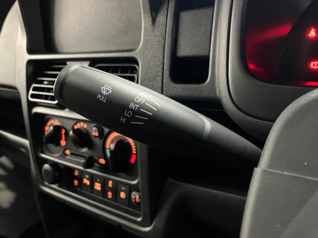 スーパーキャリイ X 4WD/5MT キーレスエントリー 衝突防止システム ABS エアバッグ エアコン パワーステアリング パワーウィンドウ 電動格納式リモコンドアミラー アイドリングストップ 衝突安全ボディ(19枚目)