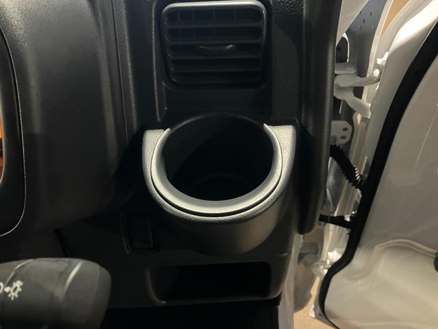 スーパーキャリイ X 4WD/5MT キーレスエントリー 衝突防止システム ABS エアバッグ エアコン パワーステアリング パワーウィンドウ 電動格納式リモコンドアミラー アイドリングストップ 衝突安全ボディ(22枚目)