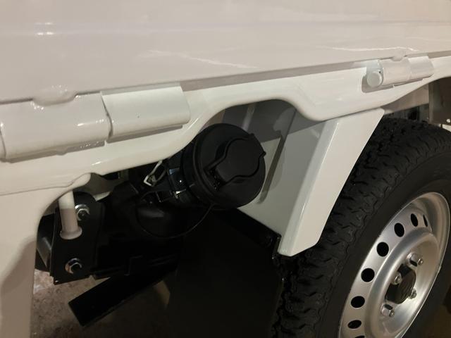 スーパーキャリイ X 4WD/5MT キーレスエントリー 衝突防止システム ABS エアバッグ エアコン パワーステアリング パワーウィンドウ 電動格納式リモコンドアミラー アイドリングストップ 衝突安全ボディ(38枚目)