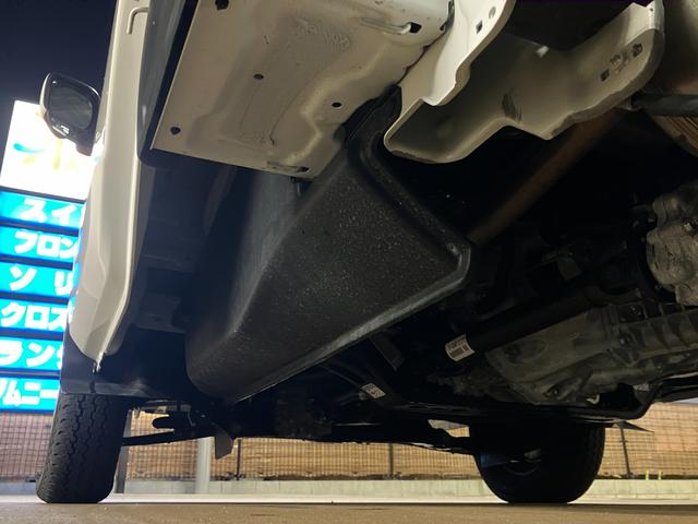 スーパーキャリイ X 4WD/5MT キーレスエントリー 衝突防止システム ABS エアバッグ エアコン パワーステアリング パワーウィンドウ 電動格納式リモコンドアミラー アイドリングストップ 衝突安全ボディ(45枚目)