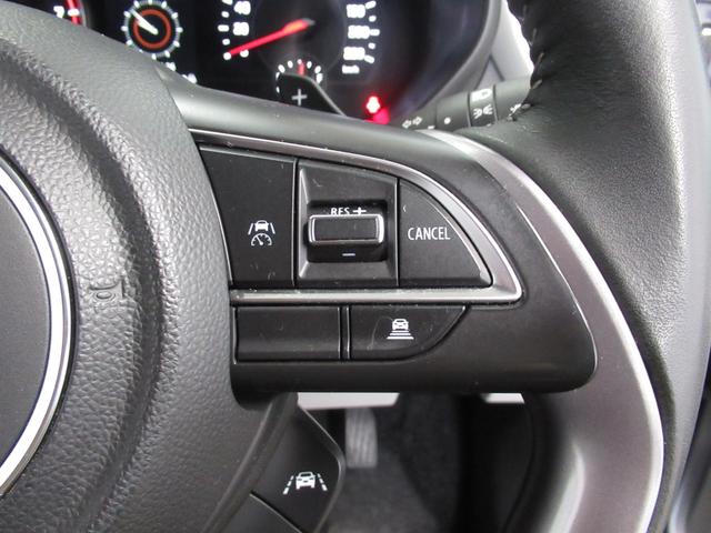 スイフト ＨＹＢＲＩＤ　ＭＺ　カーナビ／全方位カメラ　スズキコネクト対応通信機　アダプティブクルーズコントロール　オートライト　プッシュスタート　シートヒーター　オートエアコン　アイドリングストップ　横滑り防止機能　衝突安全ボディ　衝突被害軽減システム（17枚目）