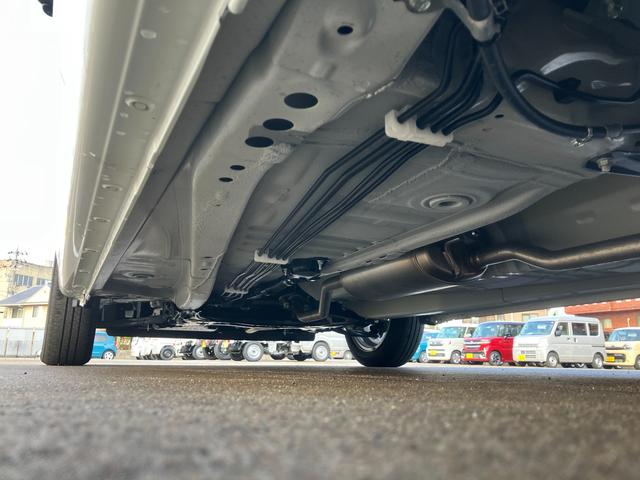 アルト ＨＹＢＲＩＤ　Ｘ　全方位モニター付ディスプレイオーディオ　オートライト　プッシュスタート　シートヒーター　オートエアコン　衝突被害軽減システム　アイドリングストップ　横滑り防止機能　衝突安全ボディ　盗難防止システム（52枚目）