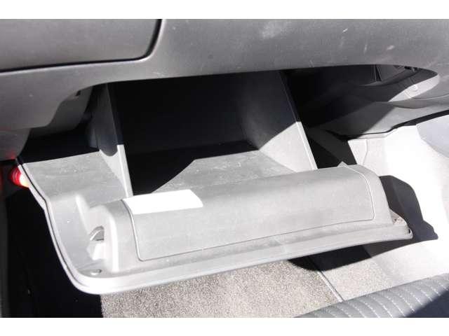 �O���[�u�a�n�w