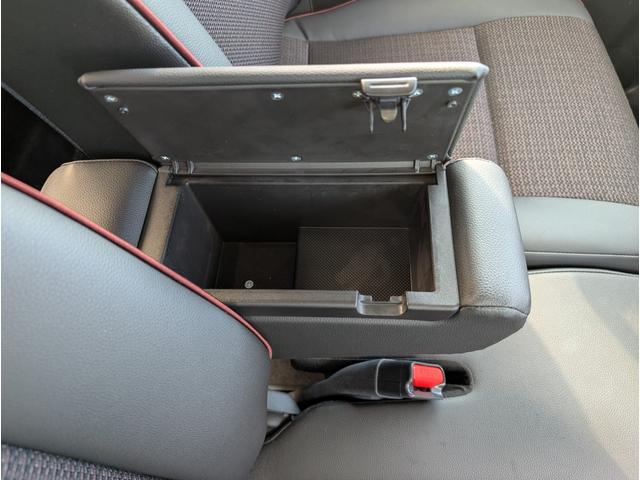 スペーシアカスタム カスタム HYBRID XS 4WD ナビ・オーディオレス 両側リア電動スライドドア アダプティブクルーズコントロール 衝突被害軽減システム 横滑り防止機能 アイドリングストップ オートエアコン シートヒーター プッシュスタート(19枚目)