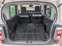 トランクルーム:リアシートのアレンジで荷室の広さも様々に!