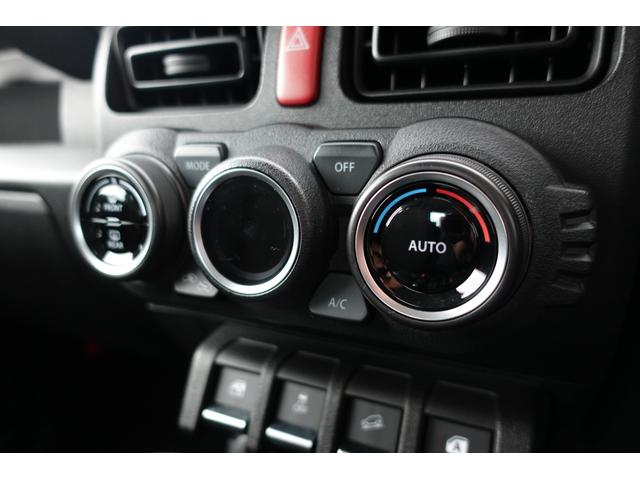 ジムニー ＸＬ　４ＷＤ・４ＡＴ　衝突被害軽減Ｓ非装着車・ケンウッドナビ　★中古車ご成約時にスズキ安心メンテナンスパックをご加入で、スズキ純正ナビ本体１５％ＯＦＦ！！、またはスズキ純正オプション本体１５％ＯＦＦ！！（工賃・付属品は別途頂戴いたします★（11枚目）