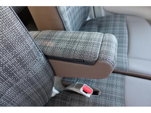 アルトラパンLC L 5型 FF LEDヘッドランプ・オーディオレス ★中古車かえるプランご成約で、スズキ純正ナビ本体30%OFF!!、またはスズキ純正オプション本体30%OFF!!(工賃・付属品は別途頂戴いたします)★(16枚目)