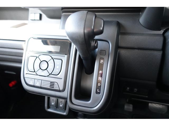 スペーシア ＨＹＢＲＩＤ　Ｘ　ＦＦ　ＬＥＤヘッドランプ・オーディオレス　★中古車かえるプランご成約で、スズキ純正ナビ本体３０％ＯＦＦ！！、またはスズキ純正オプション本体３０％ＯＦＦ！！（工賃・付属品は別途頂戴いたします）★（12枚目）