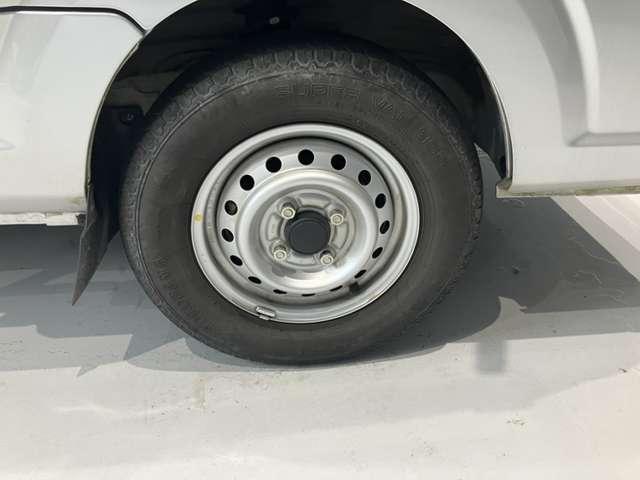 NT100クリッパートラック 660 DX CDチューナー 5MT キー2本 スペアタイヤ Wエアバッグ ワンオーナー車 運転席エアバック PS エアコンパワステ メンテナンスノート ABS(18枚目)