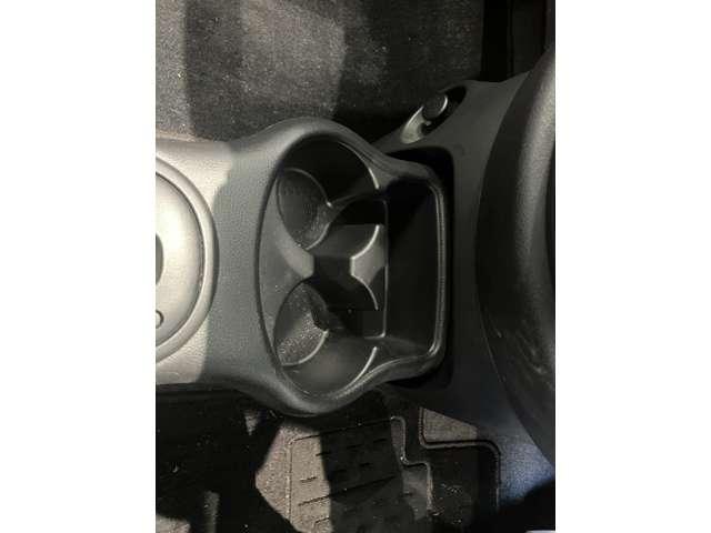 マーチ １．２　ＮＩＳＭＯ　メモリーナビ　ドラレコ　ＥＴＣ　Ｗエアバッグ　定期点検記録簿　アイスト　ナビＴＶ　スマートキ　オートエアコン　メモリナビ　キーフリー　ＡＷ　パワーウィンドウ　エアバック　ＡＢＳ　ワンセグ　ＥＴＣ　パワステ　ドライブレコーダー（11枚目）