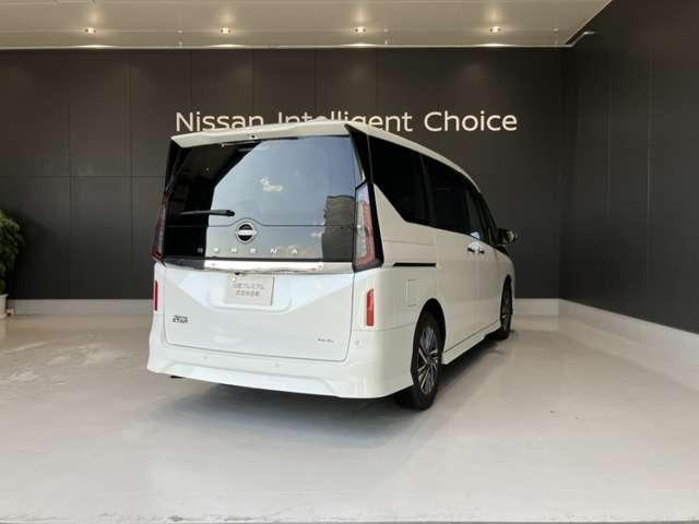 セレナ ２．０　ハイウェイスターＶ　元社用車　後席モニター　ＡＶＭ　寒冷地仕様　Ｗ電動スライド　レーダークルコン　レーンアシスト　ＬＥＤランプ　ワンオーナー車　盗難防止システム　ＥＴＣ装備　カーテンエアバッグ　アルミホイール　キーフリー　メモリ－ナビ　ナビＴＶ　記録簿　エアコン（2枚目）