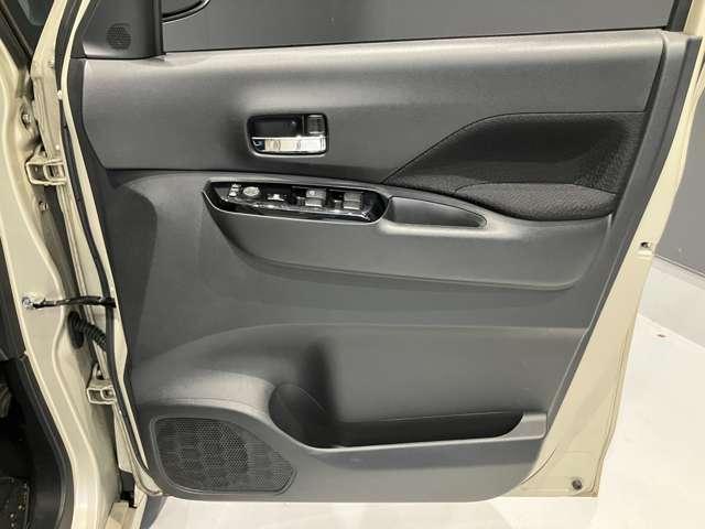 ルークス ６６０　ハイウェイスターＸ　ＣＤチューナー　ＡＶＭ　片側オートＳ　ＳＯＳコール　アイスト　衝突被害軽減ブレ－キ　マルチビューカメラ　車線逸脱警報装置　ＬＥＤ　スマートキー　パワーウィンドウ　ワンオーナー　カーテンエアバック　バックカメラ　記録簿　パワステ　オートエアコン　キーフリ（11枚目）