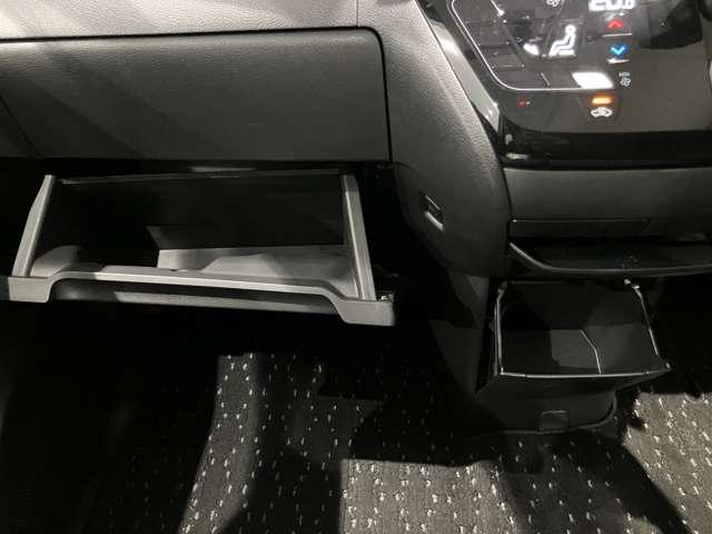 ルークス ６６０　ハイウェイスターＸ　ＣＤチューナー　ＡＶＭ　片側オートＳ　ＳＯＳコール　アイスト　衝突被害軽減ブレ－キ　マルチビューカメラ　車線逸脱警報装置　ＬＥＤ　スマートキー　パワーウィンドウ　ワンオーナー　カーテンエアバック　バックカメラ　記録簿　パワステ　オートエアコン　キーフリ（17枚目）