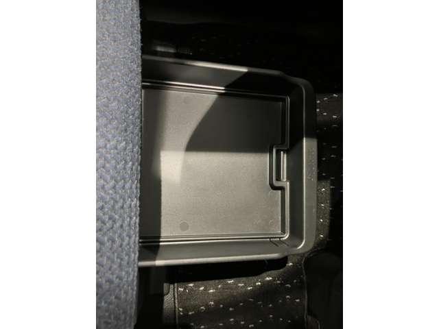 ルークス ６６０　ハイウェイスターＸ　ＣＤチューナー　ＡＶＭ　片側オートＳ　ＳＯＳコール　アイスト　衝突被害軽減ブレ－キ　マルチビューカメラ　車線逸脱警報装置　ＬＥＤ　スマートキー　パワーウィンドウ　ワンオーナー　カーテンエアバック　バックカメラ　記録簿　パワステ　オートエアコン　キーフリ（19枚目）