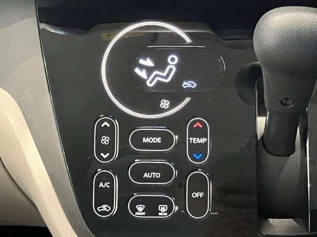 デイズルークス 660 X メモリーナビ AVM 片側オートSドア ETC プリクラッシュ 全周囲 アイドリングストップ機能 Sキー ナビTV イモビライザー ETC車載器 運転席エアバック デュアルエアバッグ バックカメラ フルオートエアコン サイドエアバッグ ワンセグTV(6枚目)