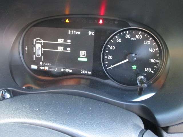 キックス １．２　Ｘ　９０周年記念車　（ｅ－ＰＯＷＥＲ）　元試乗車　メモリーナビ　ＡＶＭ　ドラレコ　ＥＴＣ　アラウンドモニター　衝突被害軽減ブレ－キ　ＬＥＤ　メモリ－ナビ　車線逸脱警報　ドラレコ　バックモニター　寒冷地　ＥＴＣ　展示・試乗車ＵＰ（7枚目）