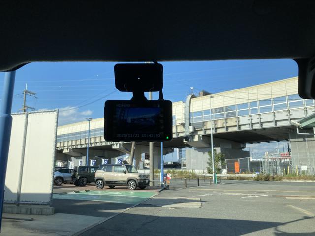 ハスラー ＨＹＢＲＩＤ　Ｘターボ　全方位モニターナビ　ドラレコ　ＥＴＣ　ドライブレコーダー　オートライト　Ｂｌｕｅｔｏｏｔｈ　純正ナビ　プッシュスタート　シートヒーター　オートエアコン　ＥＴＣ　スズキセーフティーサポート　衝突被害軽減システム　アイドリングストップ（7枚目）