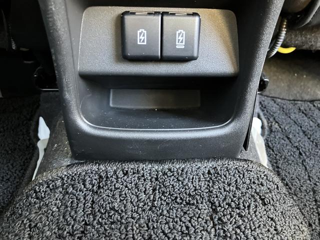 フロンクス １型　９インチディスプレイオーディオ　全方位カメラ　スズキコネクト　アダプティブクルーズコントロール　電動パーキング　ブレーキホールド　シートヒーター　衝突被害軽減ブレーキ　後退時ブレーキサポート　誤発進抑制機能　低速時ブレーキサポート（40枚目）