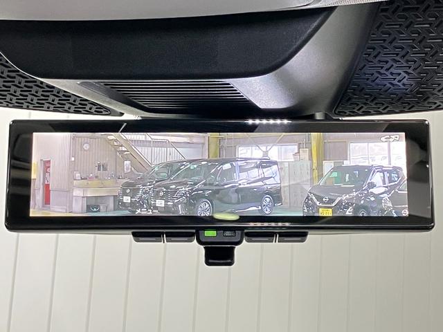 アリア Ｂ６　ｅ－４ＯＲＣＥ　４ＷＤ　当社試乗車アップ　メーカーＯＰナビ・プロパイロット・全周囲カメラ・衝突被害軽減ブレーキ・アルミホイール・ＳＯＳコール・オートエアコン・オートライト・オートバックドア・ＥＴＣ２．０（23枚目）