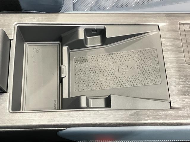 アリア Ｂ６　ｅ－４ＯＲＣＥ　４ＷＤ　当社試乗車アップ　メーカーＯＰナビ・プロパイロット・全周囲カメラ・衝突被害軽減ブレーキ・アルミホイール・ＳＯＳコール・オートエアコン・オートライト・オートバックドア・ＥＴＣ２．０（43枚目）