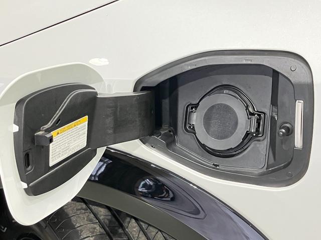 アリア Ｂ６　ｅ－４ＯＲＣＥ　４ＷＤ　当社試乗車アップ　メーカーＯＰナビ・プロパイロット・全周囲カメラ・衝突被害軽減ブレーキ・アルミホイール・ＳＯＳコール・オートエアコン・オートライト・オートバックドア・ＥＴＣ２．０（47枚目）