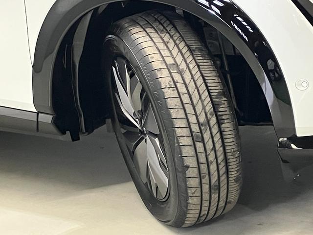 アリア Ｂ６　ｅ－４ＯＲＣＥ　４ＷＤ　当社試乗車アップ　メーカーＯＰナビ・プロパイロット・全周囲カメラ・衝突被害軽減ブレーキ・アルミホイール・ＳＯＳコール・オートエアコン・オートライト・オートバックドア・ＥＴＣ２．０（54枚目）