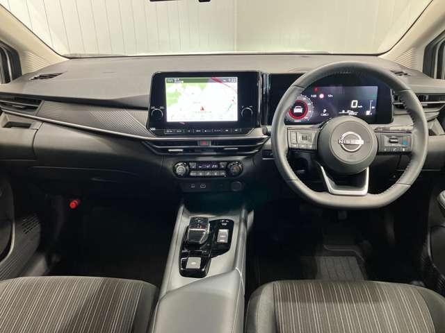 ノート X FOUR 1.2 X FOUR 4WD 当社試乗車アップ・メーカーナビ・アラウンドビューモニター・ワイヤレス受電器・シートヒーター・プロパイロット・SOSコールスイッチ(4枚目)