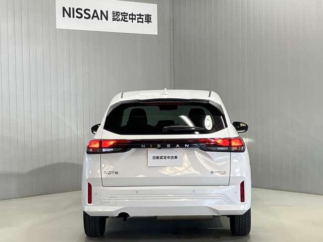 ノート X FOUR 1.2 X FOUR 4WD 当社試乗車アップ・メーカーナビ・アラウンドビューモニター・ワイヤレス受電器・シートヒーター・プロパイロット・SOSコールスイッチ(6枚目)