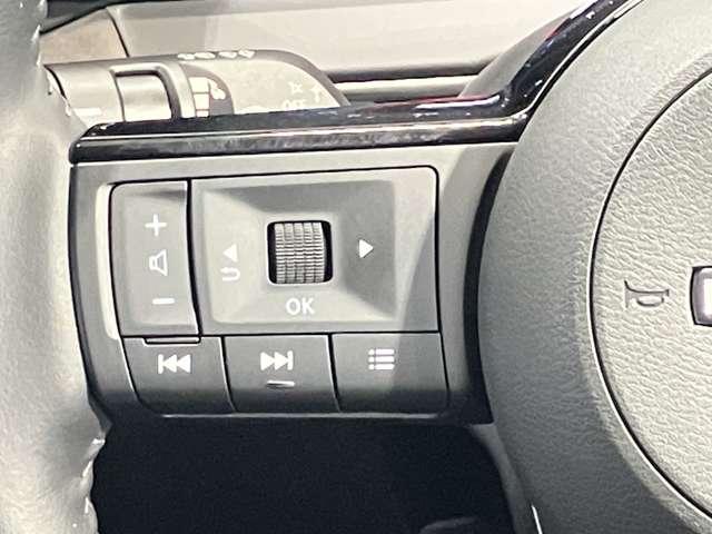 ノート X FOUR 1.2 X FOUR 4WD 当社試乗車アップ・メーカーナビ・アラウンドビューモニター・ワイヤレス受電器・シートヒーター・プロパイロット・SOSコールスイッチ(17枚目)