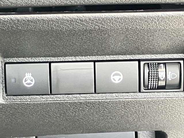 ノート X FOUR 1.2 X FOUR 4WD 当社試乗車アップ・メーカーナビ・アラウンドビューモニター・ワイヤレス受電器・シートヒーター・プロパイロット・SOSコールスイッチ(19枚目)