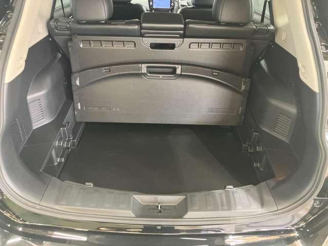 エクストレイル ２．０　２０Ｘｉ　Ｖセレクション　２列車　４ＷＤ　ディーラーＯＰナビ・フロント／リヤシートヒ（13枚目）