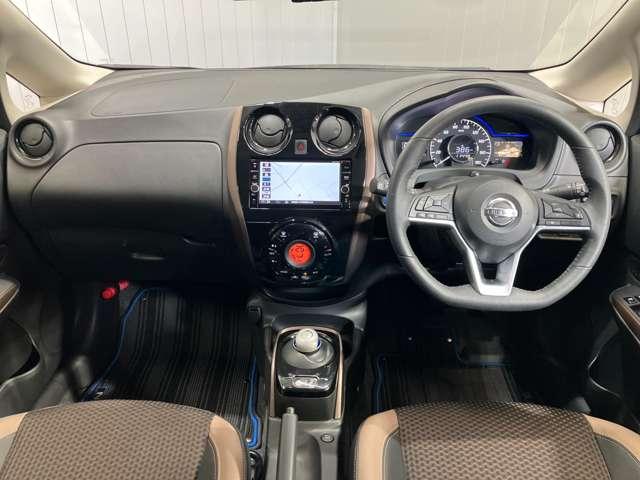 ノート １．２　ｅ－ＰＯＷＥＲ　メダリスト　ワンオーナー・純正ＳＤナビ・アラウンドビュ（4枚目）