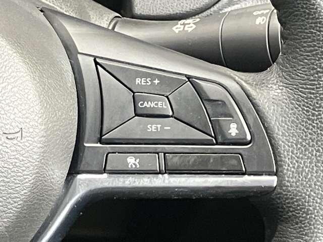 ノート １．２　ｅ－ＰＯＷＥＲ　メダリスト　ワンオーナー・純正ＳＤナビ・アラウンドビュ（12枚目）