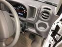 運転席側のドリンクホルダーです。手のとどきやすい位置にあり便利で使い勝手がいいですよ